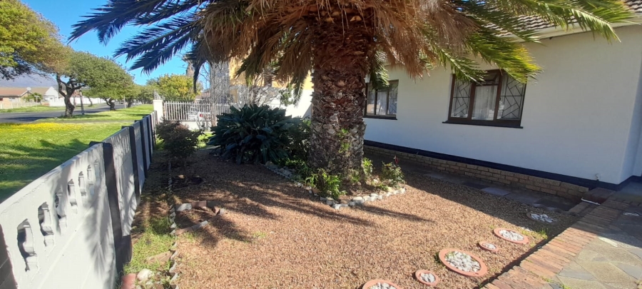 3 Bedroom Property for Sale in Maitland Western Cape